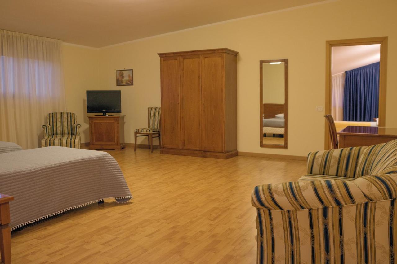 Ruggiero Park Hotel Vallo della Lucania Zewnętrze zdjęcie